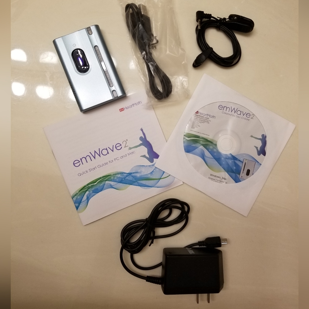 emWave2 +HeartMath Biofeedback Handheld - Picture 2 of 9